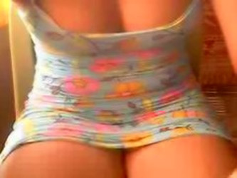 Teenage Girl Gets Naked On Chaturbute