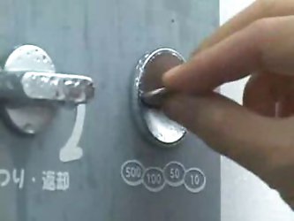 Vending Machine (censored-)