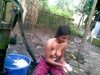 Bangla Desi Shameless Village Cousin-nupur Bathing Outdoor